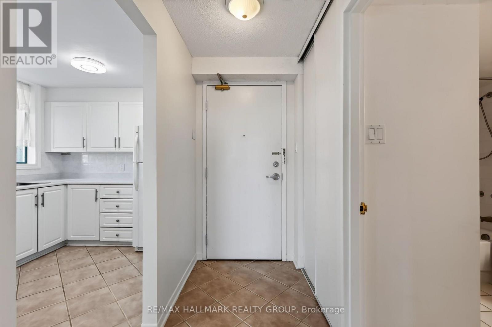 701 - 1440 Heron Road, Ottawa, Ontario  K1V 0X2 - Photo 5 - X13843298