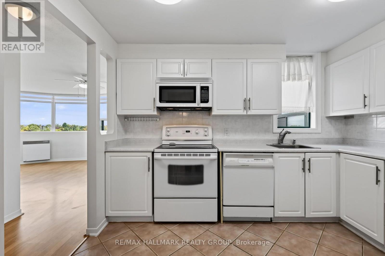 701 - 1440 Heron Road, Ottawa, Ontario  K1V 0X2 - Photo 7 - X13843298