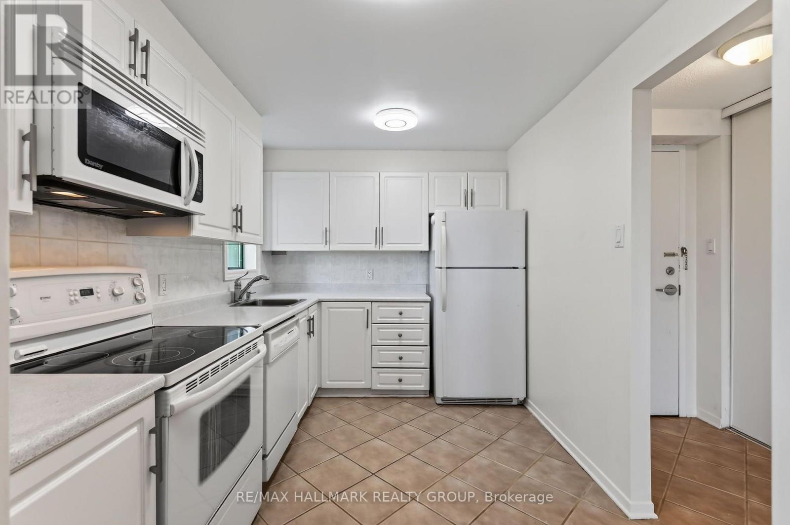 701 - 1440 Heron Road, Ottawa, Ontario  K1V 0X2 - Photo 9 - X13843298
