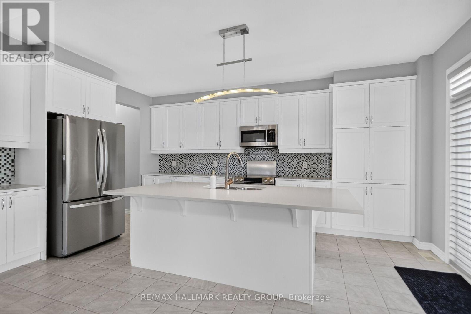 18 Sweetbay Circle, Ottawa, Ontario  K2S 0W8 - Photo 13 - X13843332