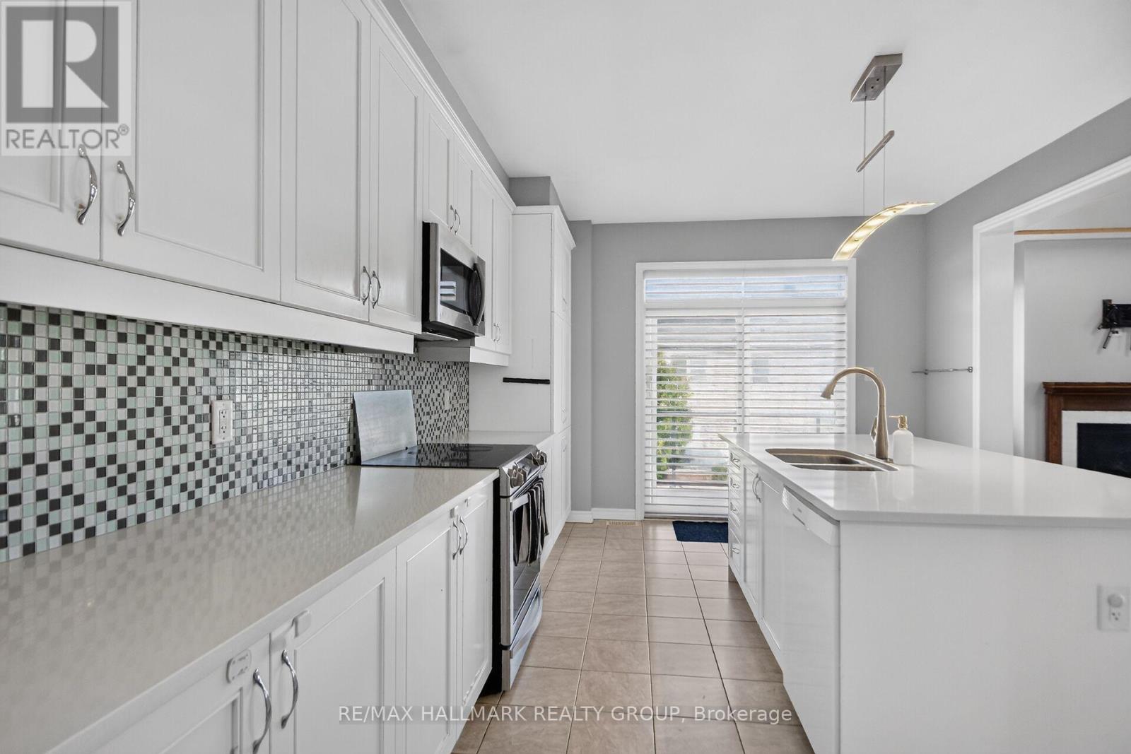 18 Sweetbay Circle, Ottawa, Ontario  K2S 0W8 - Photo 15 - X13843332