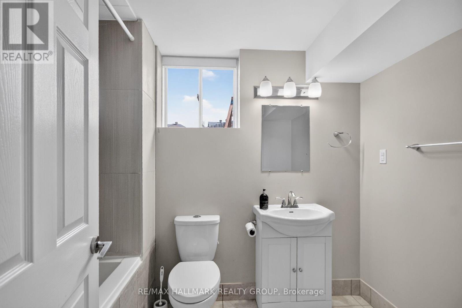 18 Sweetbay Circle, Ottawa, Ontario  K2S 0W8 - Photo 33 - X13843332