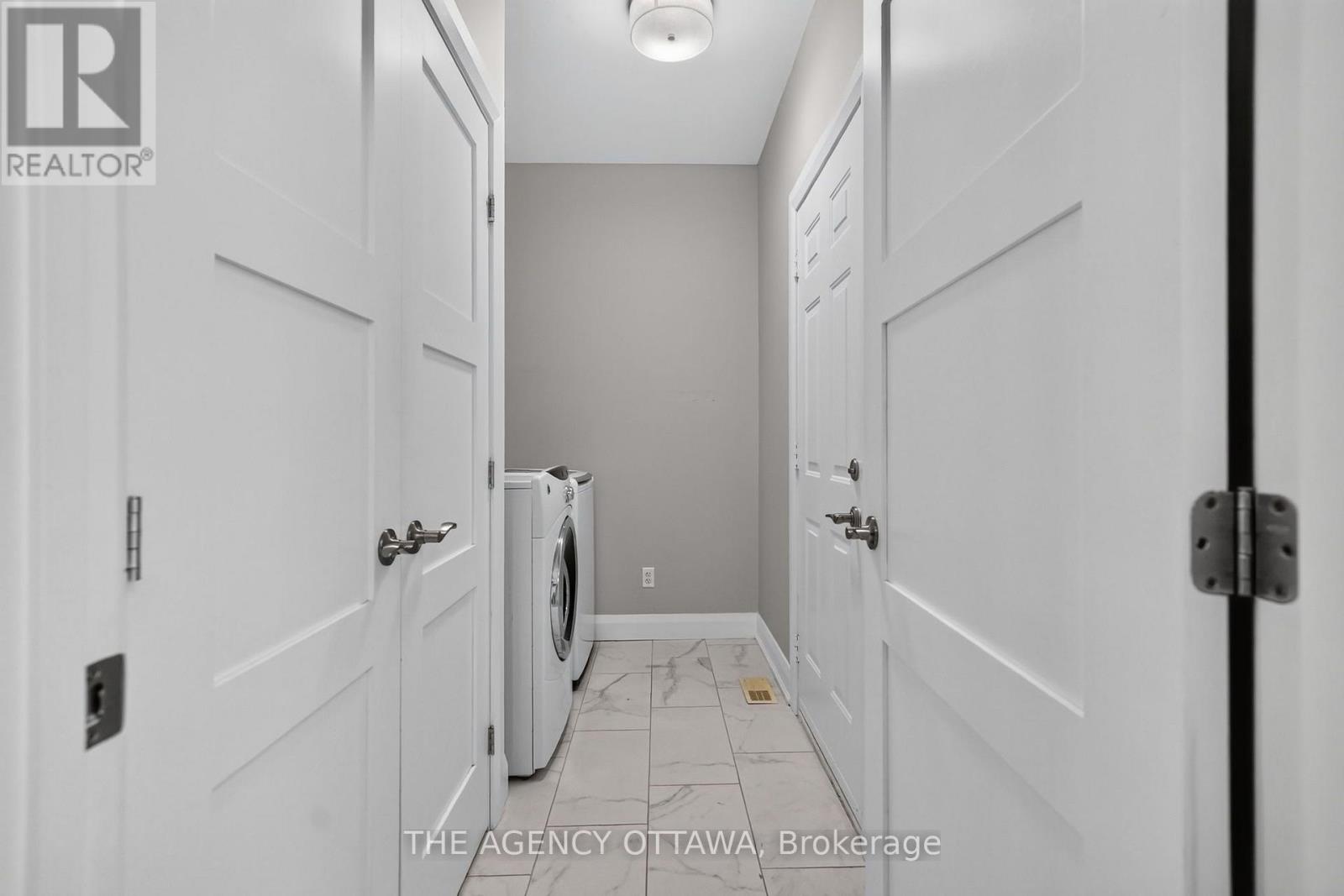 111 Bartlett Private, Ottawa, Ontario  K1V 2A9 - Photo 12 - X13843488