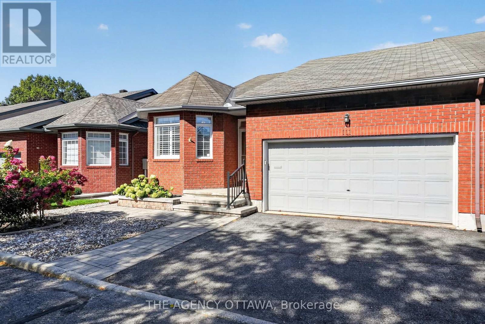 111 Bartlett Private, Ottawa, Ontario  K1V 2A9 - Photo 4 - X13843488