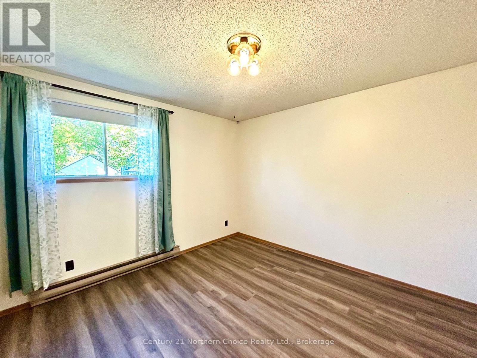 1021 Third Street E, Fort Frances, Ontario  P9A 1S3 - Photo 6 - X13843296