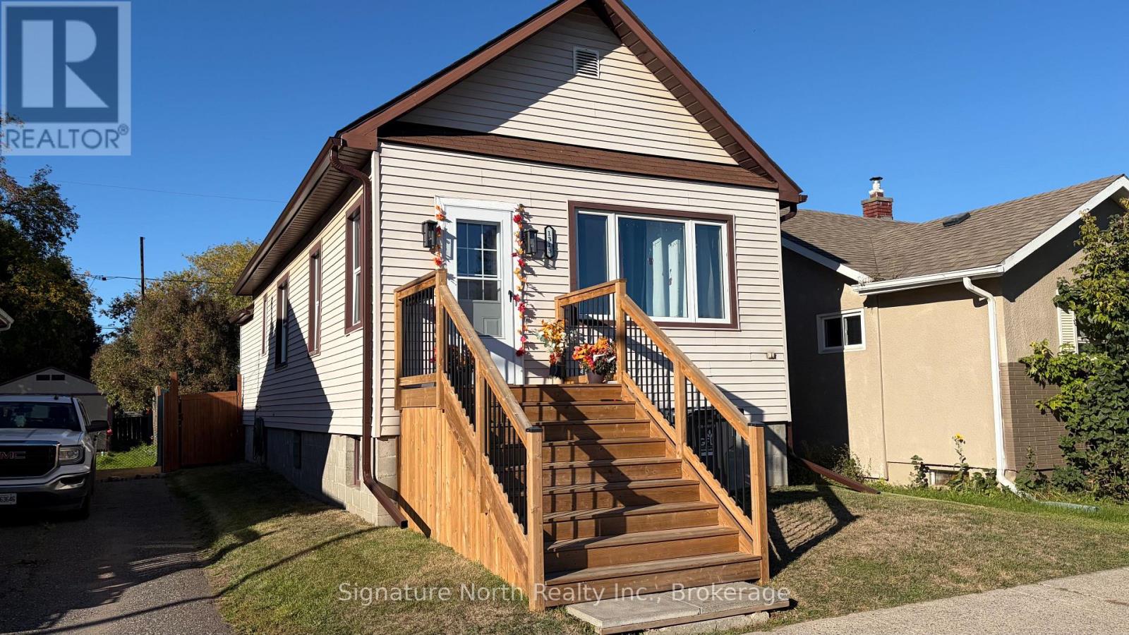 1313 Gore Street W, Thunder Bay, Ontario  P7E 3T7 - Photo 2 - X13843468