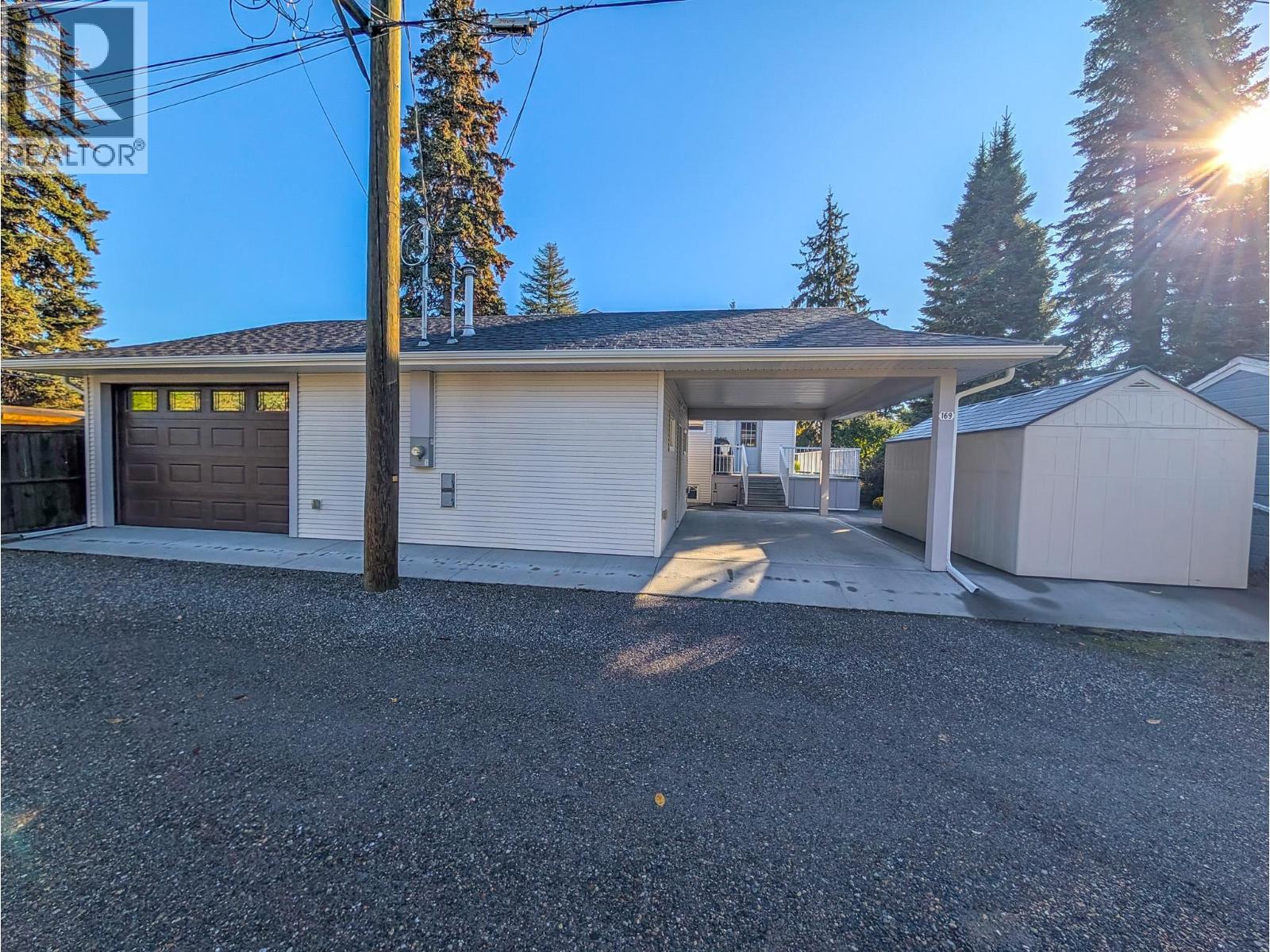 169 Burden Street, Prince George, British Columbia  V2M 2G8 - Photo 3 - R3170937