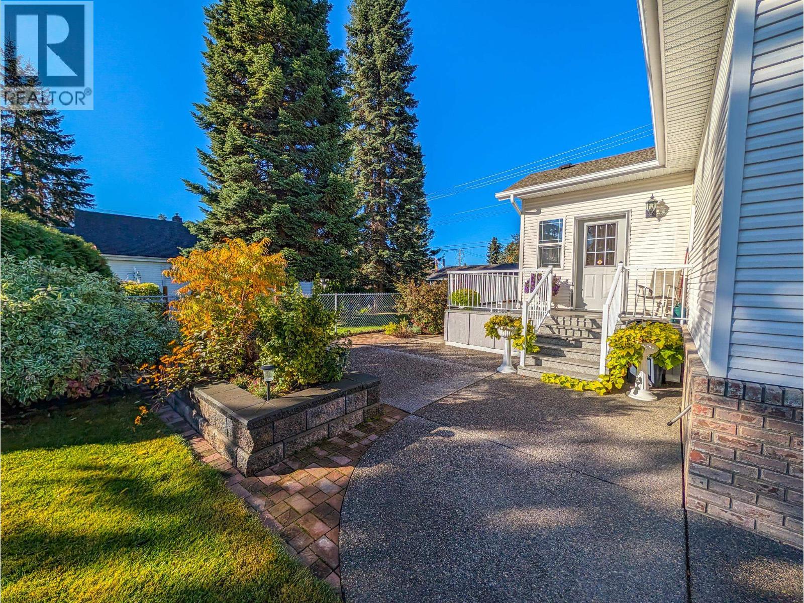 169 Burden Street, Prince George, British Columbia  V2M 2G8 - Photo 4 - R3170937