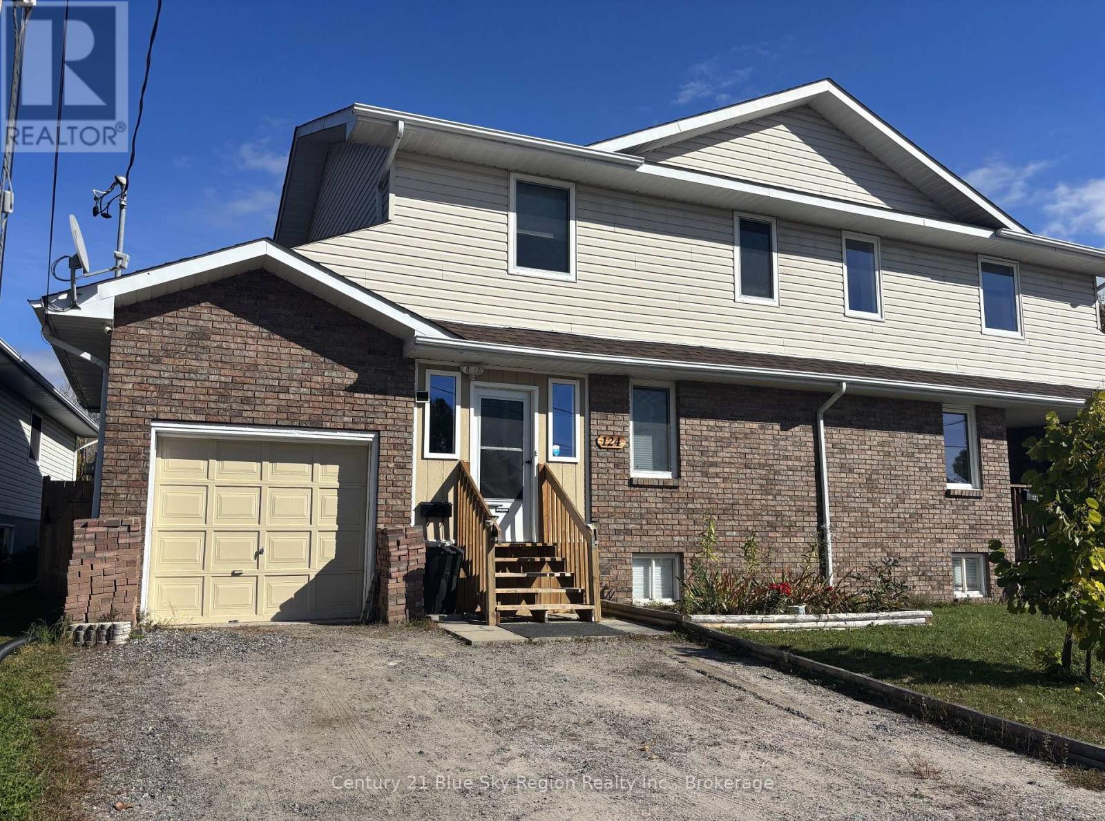 124 JOHNSTON ROAD, North Bay, Ontario