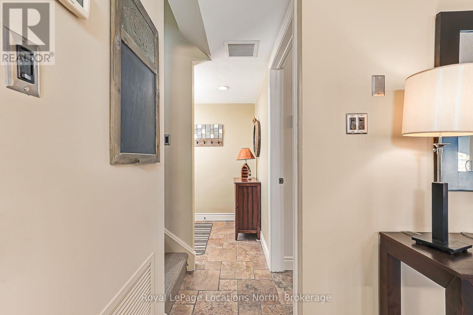1 - 820 Suncrest Circle, Collingwood, Ontario  L9Y 5C7 - Photo 5 - S13843348