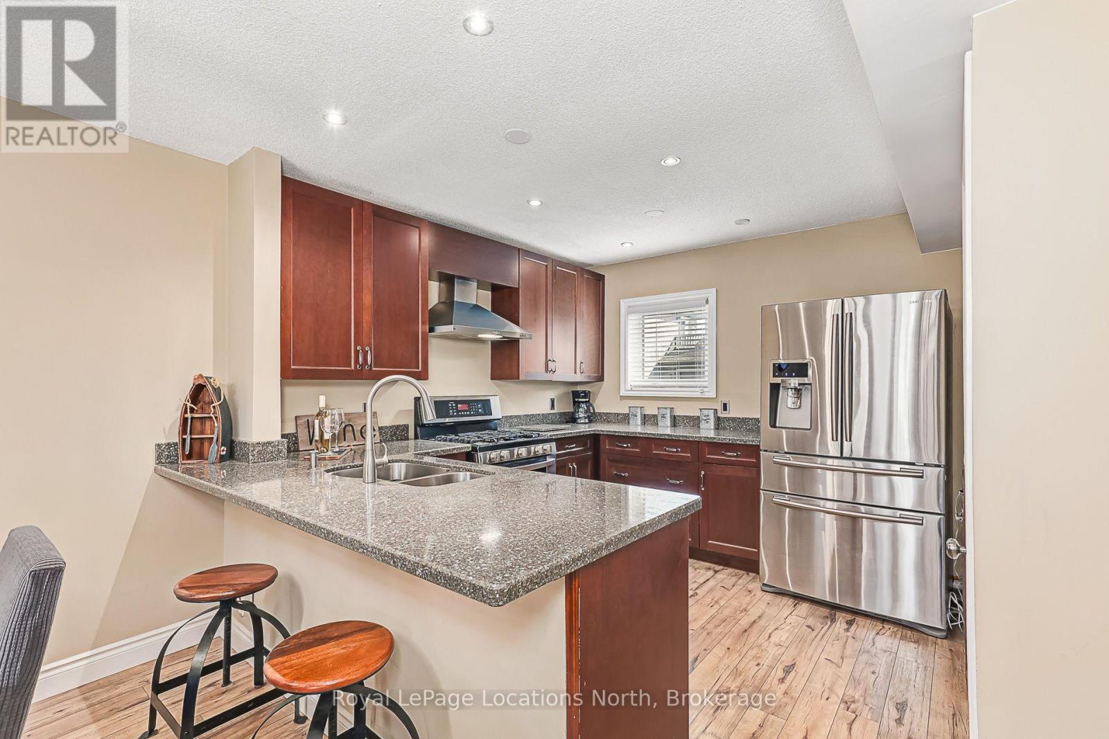 1 - 820 Suncrest Circle, Collingwood, Ontario  L9Y 5C7 - Photo 6 - S13843348