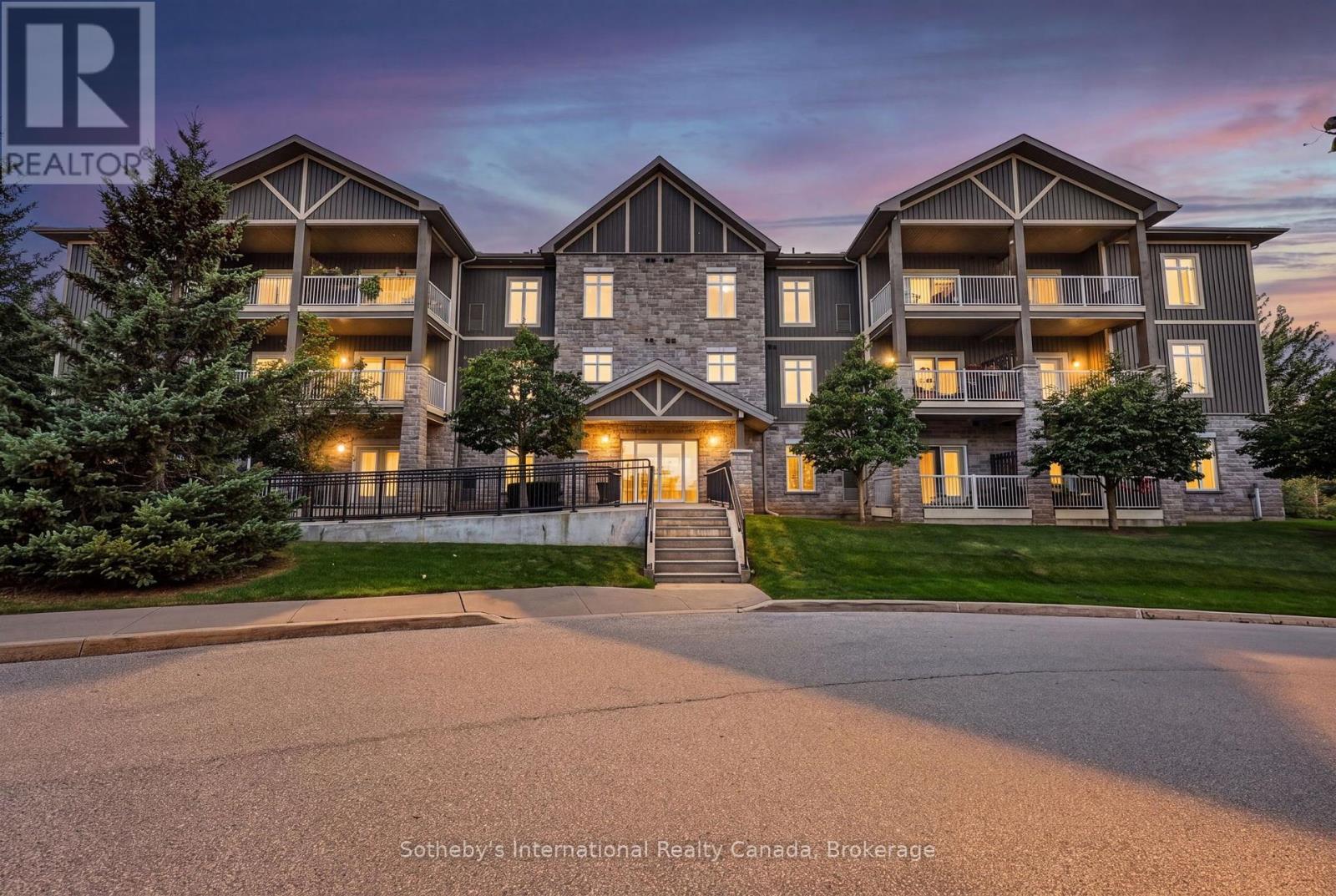 307 - 25 Beaver Street S, Blue Mountains, Ontario  N0H 2P0 - Photo 1 - X13843324
