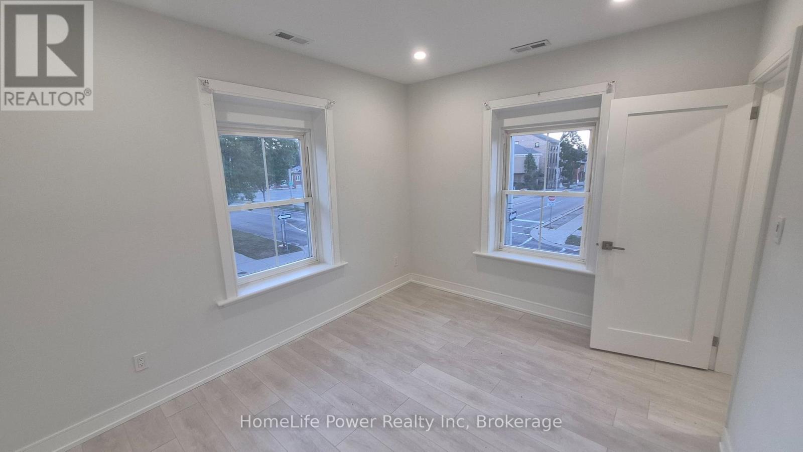 2u - 35 Wellington Street, Brantford, Ontario  N3P 1S8 - Photo 10 - X13843342