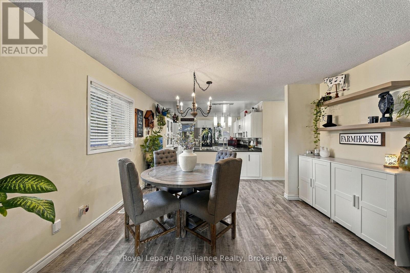 208 Byron Street, Quinte West, Ontario  K8V 2Z1 - Photo 14 - X13843226