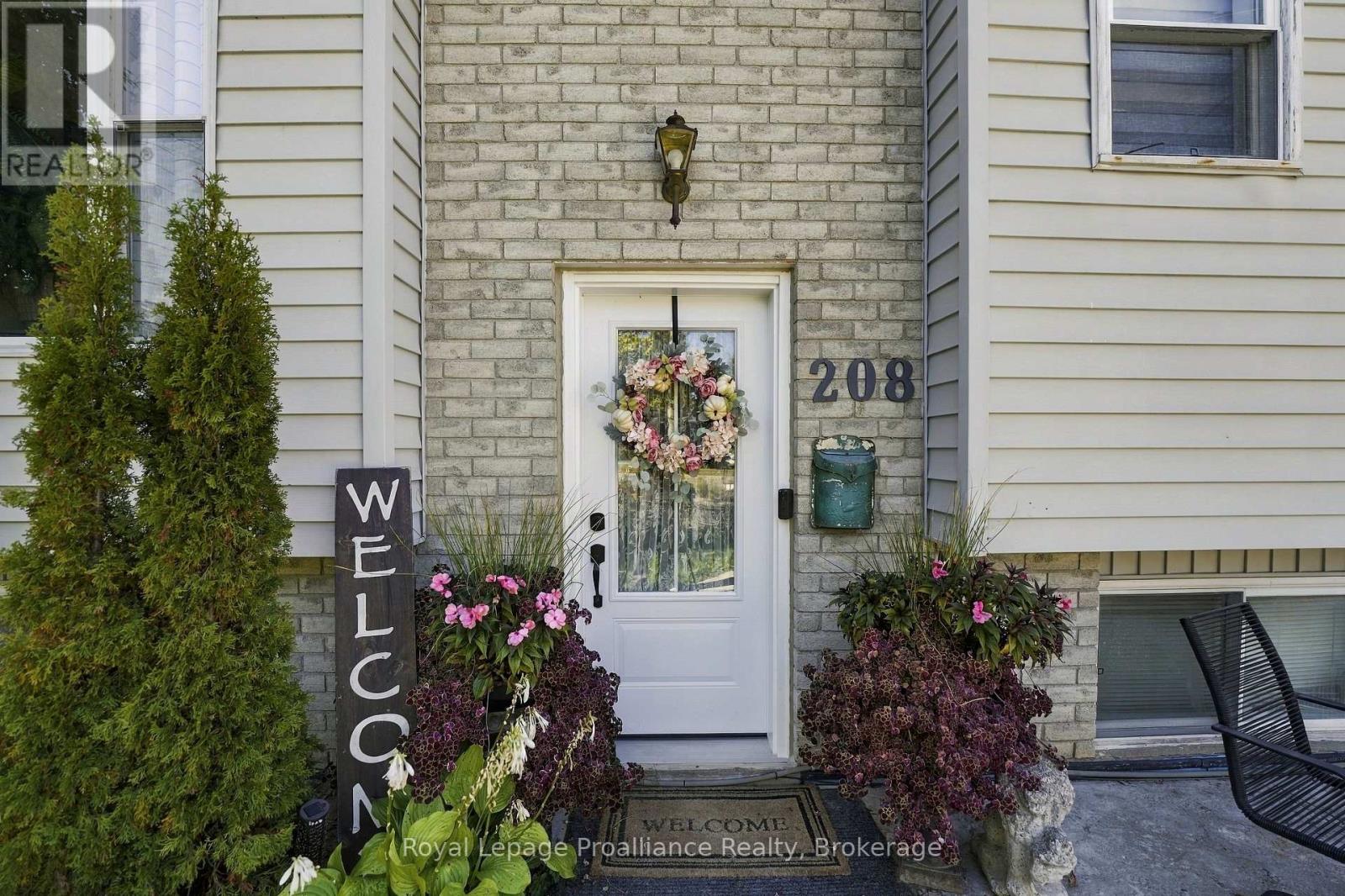 208 Byron Street, Quinte West, Ontario  K8V 2Z1 - Photo 3 - X13843226