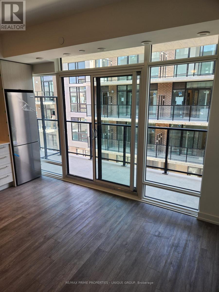 16 - 851 Sheppard Avenue W, Toronto, Ontario  M3H 0E9 - Photo 2 - C13843198