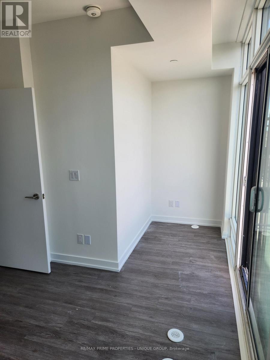 16 - 851 Sheppard Avenue W, Toronto, Ontario  M3H 0E9 - Photo 21 - C13843198