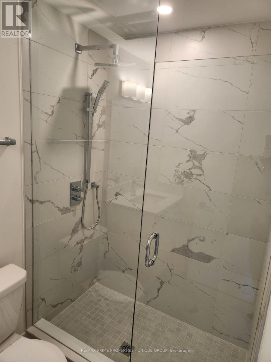 16 - 851 Sheppard Avenue W, Toronto, Ontario  M3H 0E9 - Photo 28 - C13843198