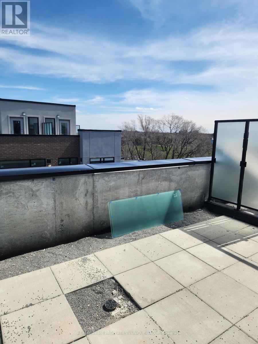 16 - 851 Sheppard Avenue W, Toronto, Ontario  M3H 0E9 - Photo 34 - C13843198