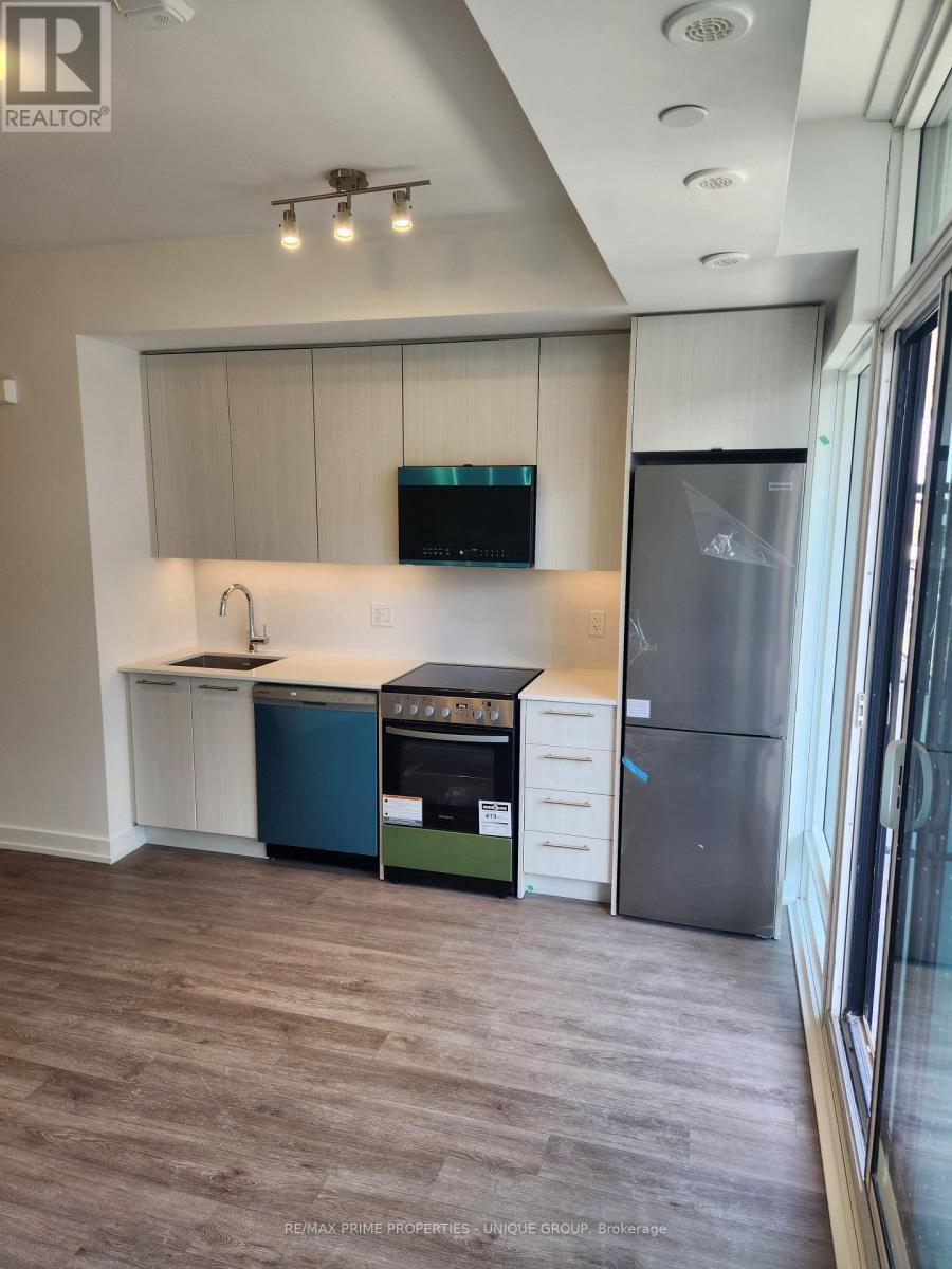16 - 851 Sheppard Avenue W, Toronto, Ontario  M3H 0E9 - Photo 7 - C13843198