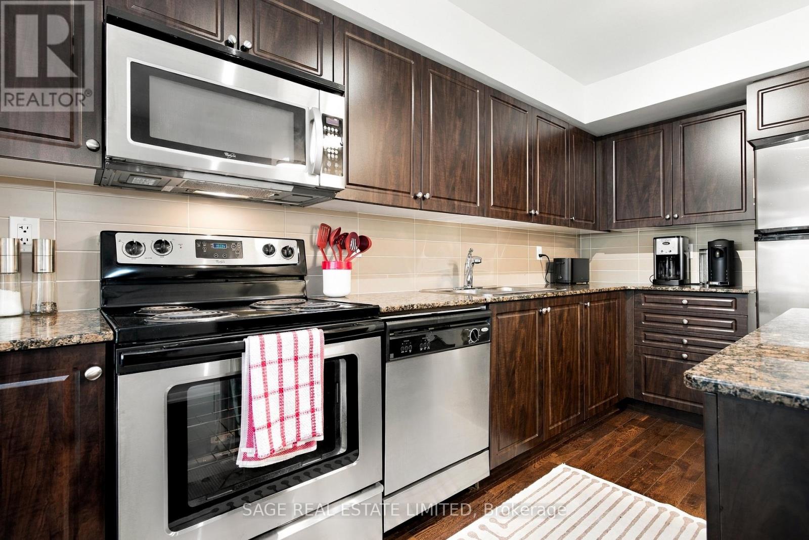 579 - 209 Fort York Boulevard, Toronto, Ontario  M5V 4A1 - Photo 11 - C13843224