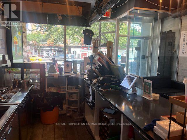 394 Spadina Avenue, Toronto, Ontario M5T 2G5 - Photo 4 - C13843234
