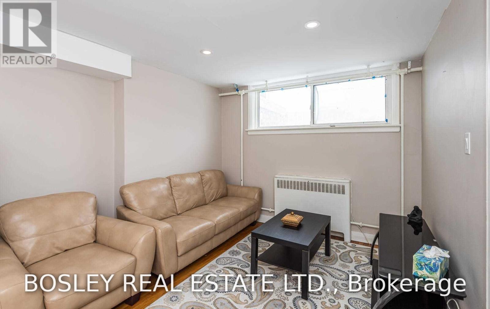 5 - 15 Markdale Avenue, Toronto, Ontario  M6C 1S8 - Photo 5 - C13843454