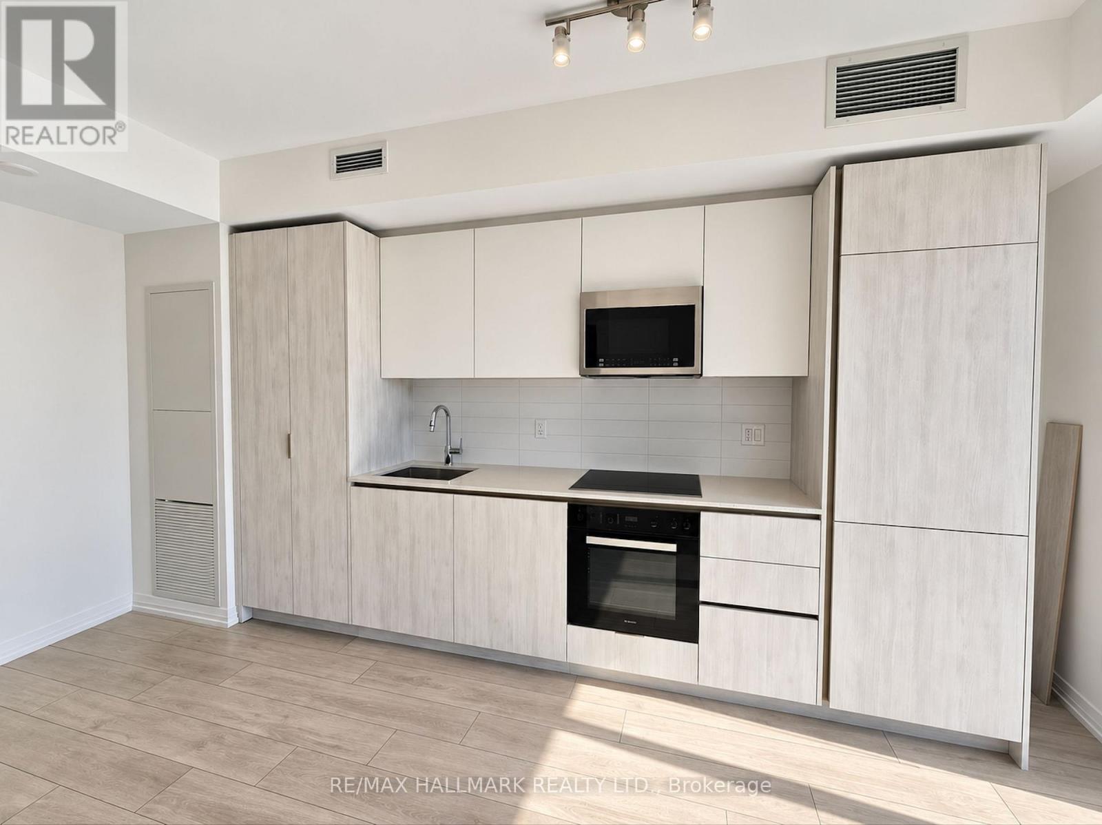 2616 - 400 King Street W, Toronto, Ontario  M5V 0X8 - Photo 3 - C13843478