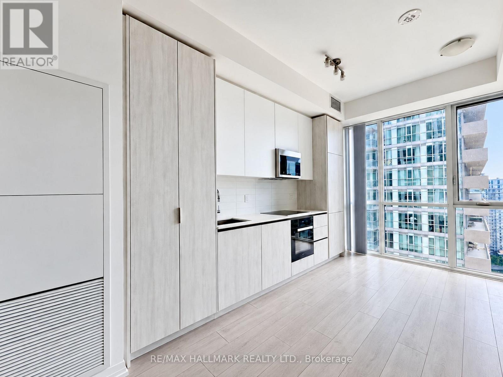 2616 - 400 King Street W, Toronto, Ontario  M5V 0X8 - Photo 5 - C13843478