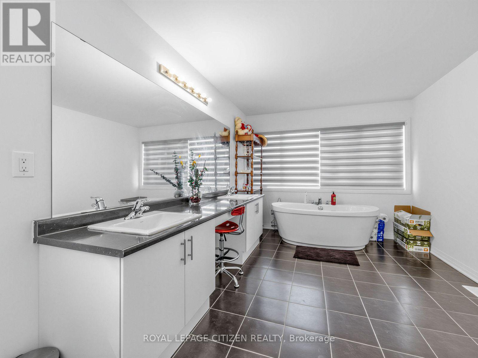 14 Cryderman Lane, Clarington, Ontario  L1C 1Z8 - Photo 24 - E13843366