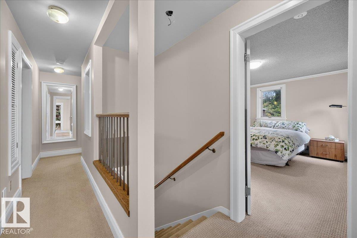 30 ST GEORGE'S CR NW