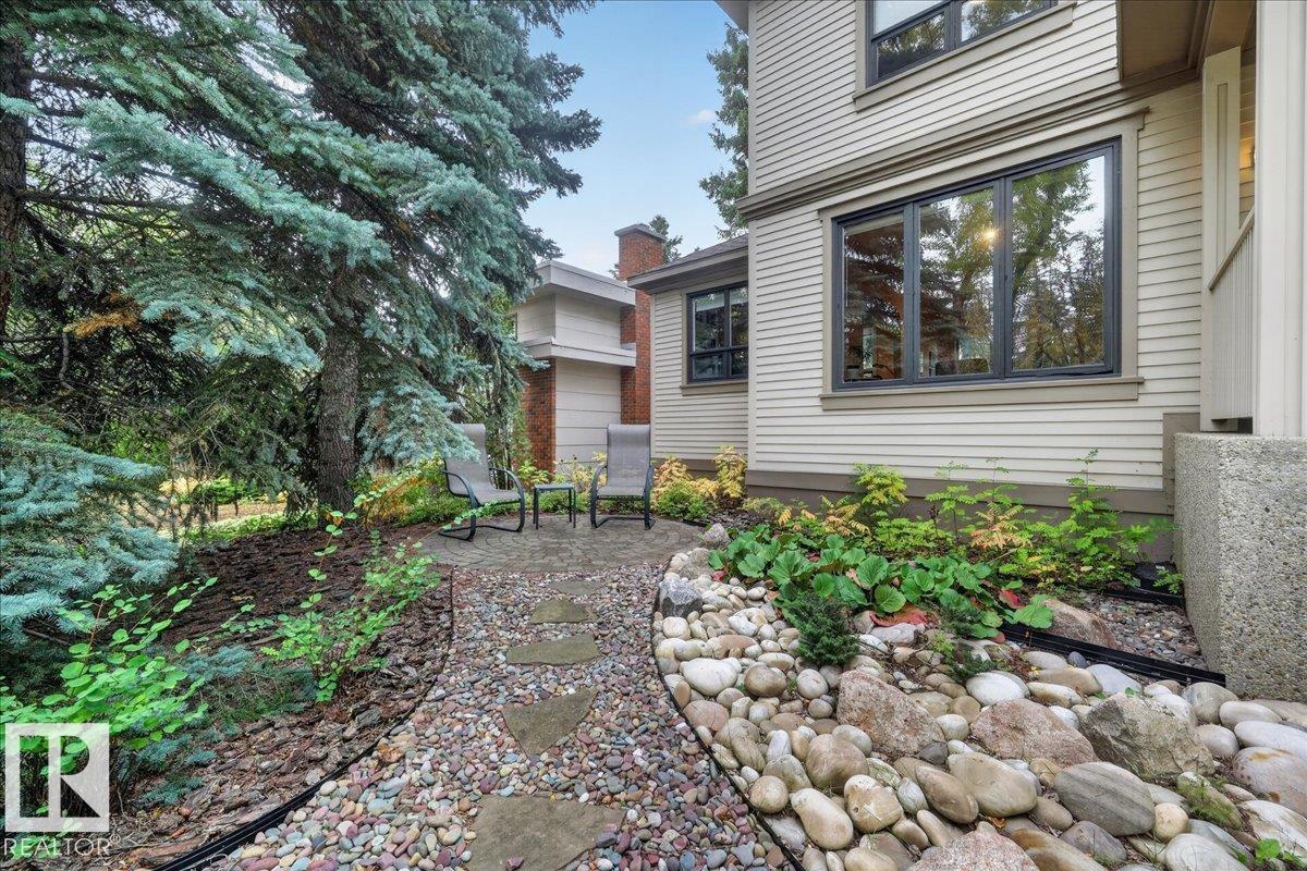 30 ST GEORGE'S CR NW