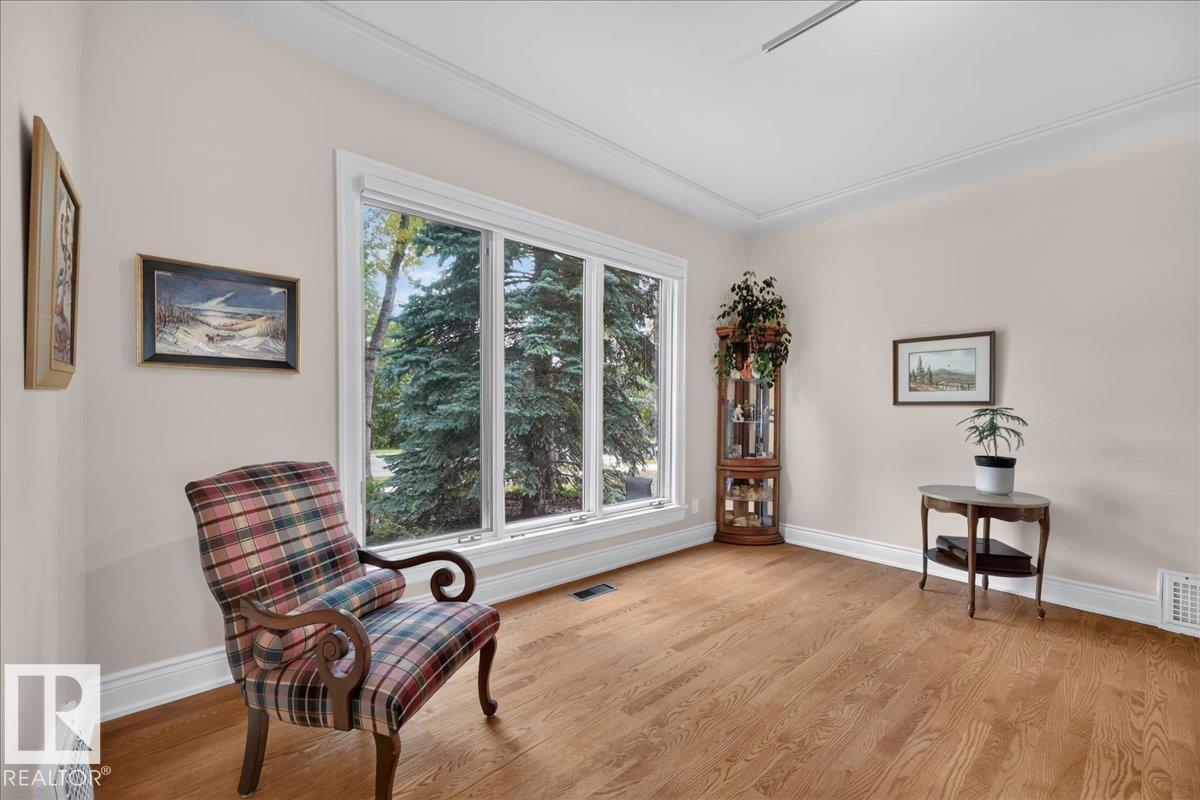 30 ST GEORGE'S CR NW