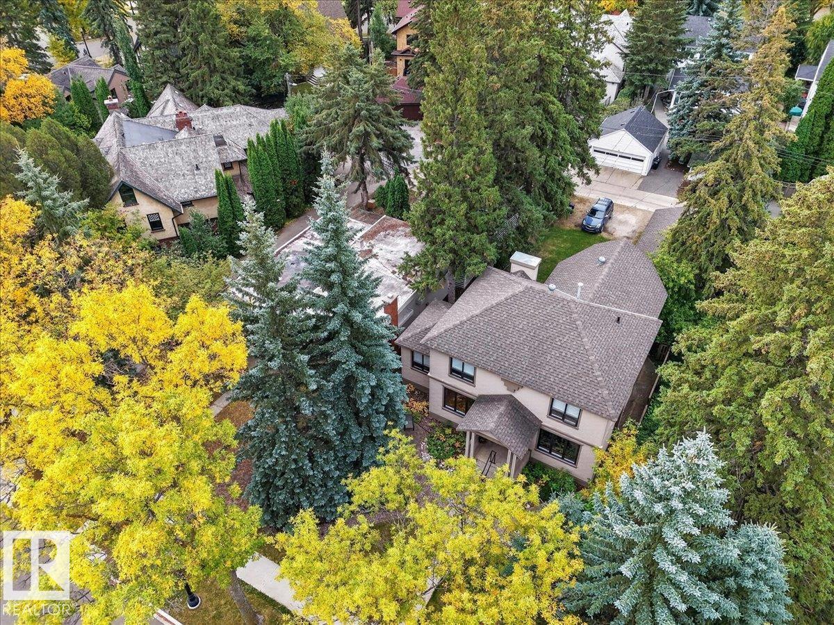 30 ST GEORGE'S CR NW
