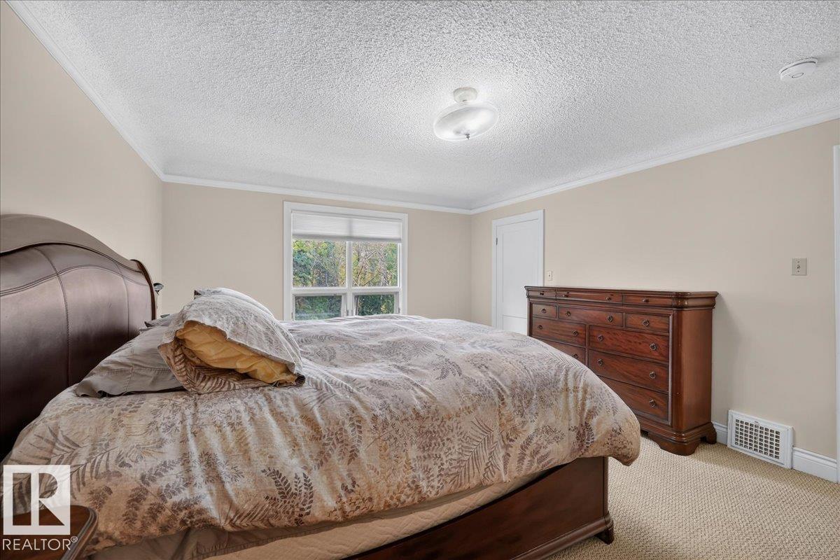 30 ST GEORGE'S CR NW
