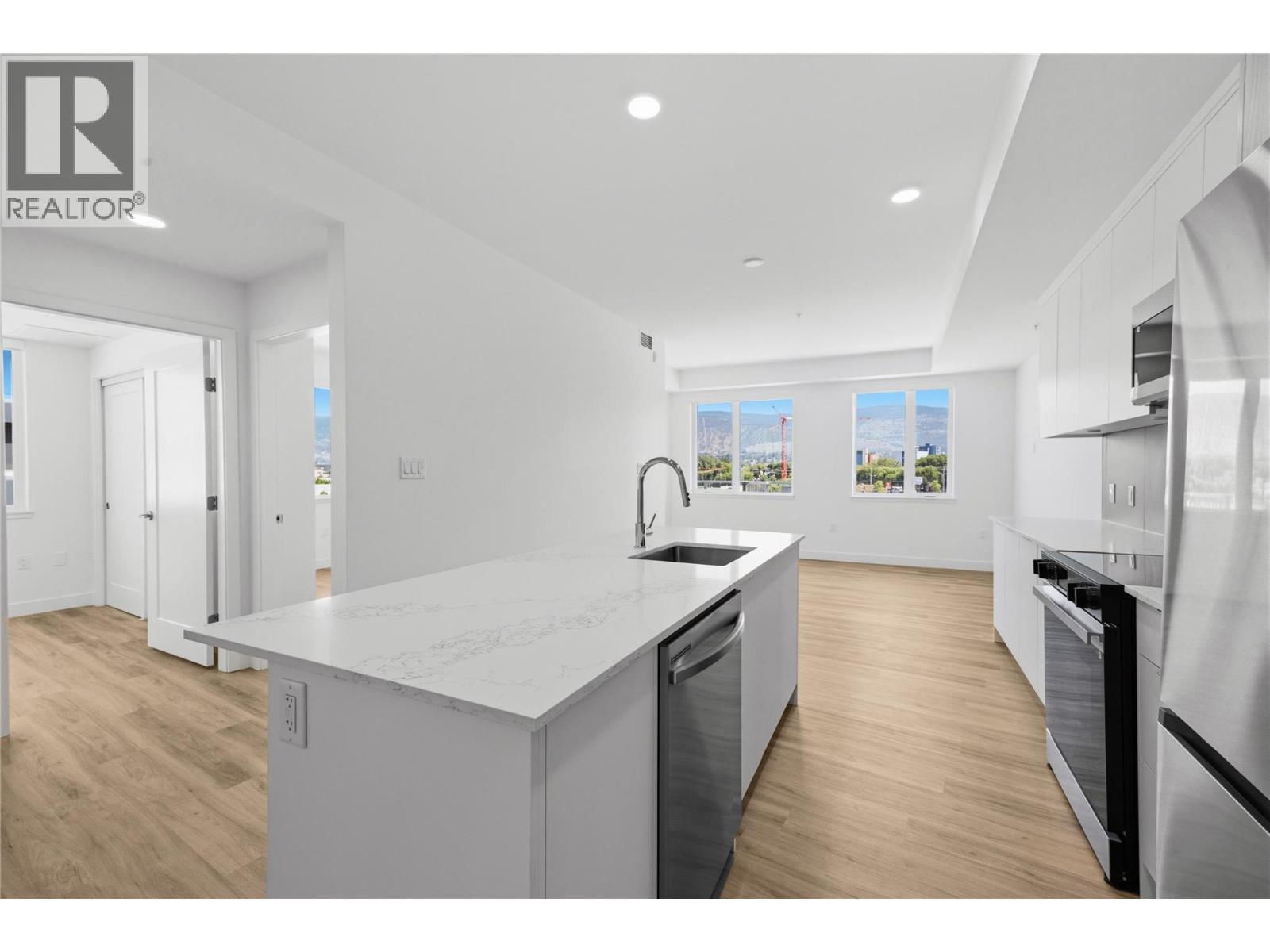 270 Riverside Drive Unit# 412, Penticton, British Columbia V2A 5Y5 - Photo 6 - 10401998