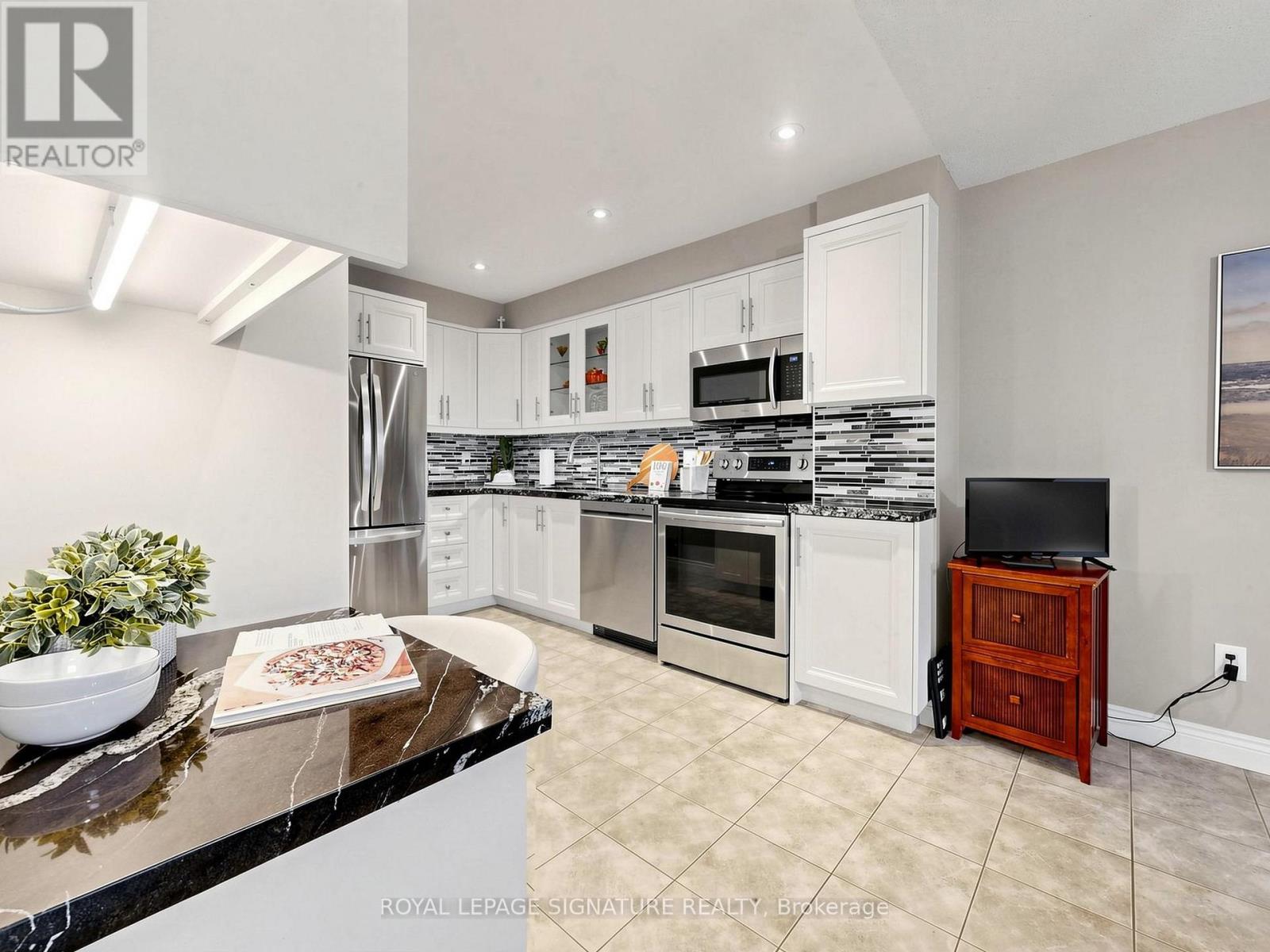 83 Empringham Crescent, Markham (Milliken Mills West), Ontario  L3R 3E9 - Photo 11 - N13843368