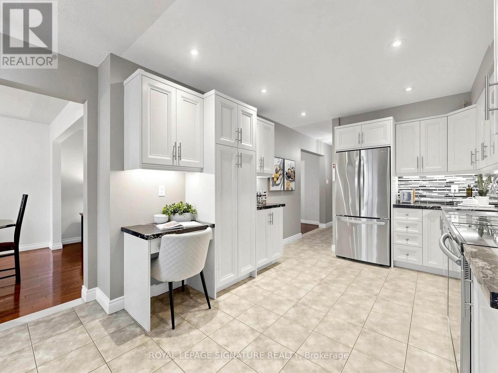 83 Empringham Crescent, Markham (Milliken Mills West), Ontario  L3R 3E9 - Photo 8 - N13843368