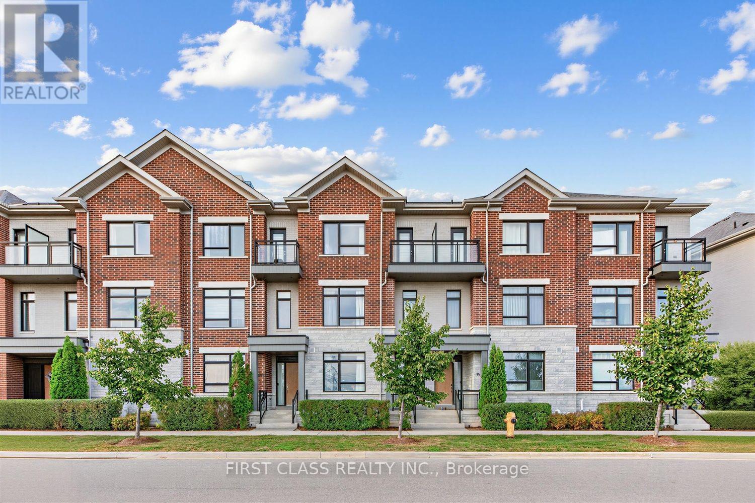 108 SOUTH PARK ROAD, markham (commerce valley), Ontario