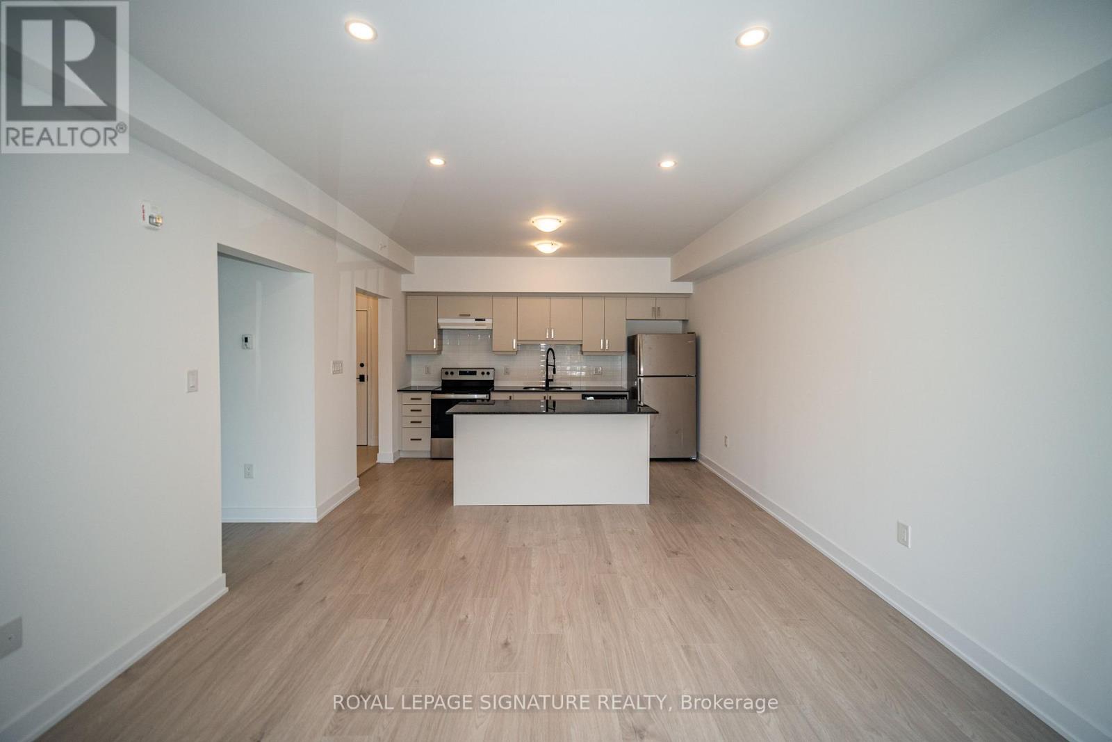 103 - 1 Chef Lane, Barrie, Ontario L9J 0T1 - Photo 11 - S13843520