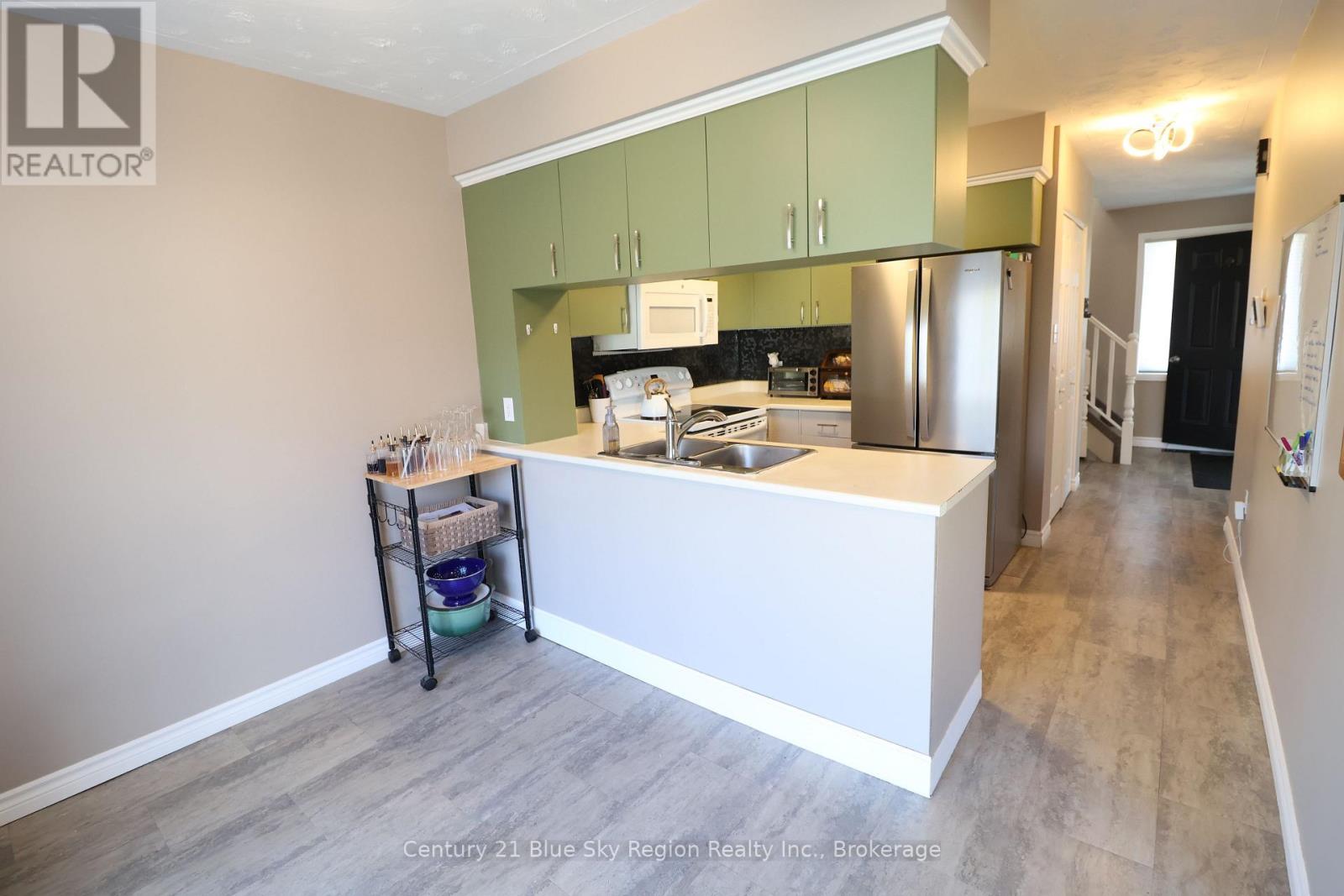 124 Johnston Road, North Bay, Ontario  P1B 9N6 - Photo 10 - X13843502