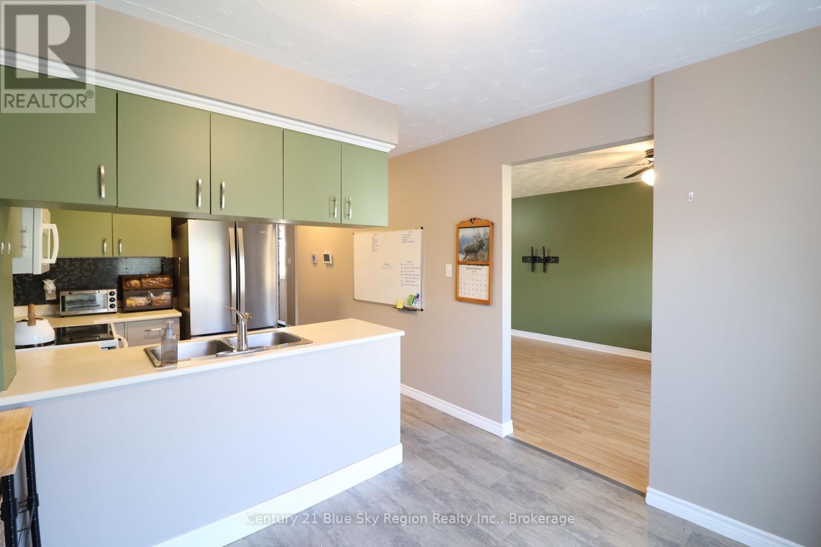 124 Johnston Road, North Bay, Ontario  P1B 9N6 - Photo 11 - X13843502