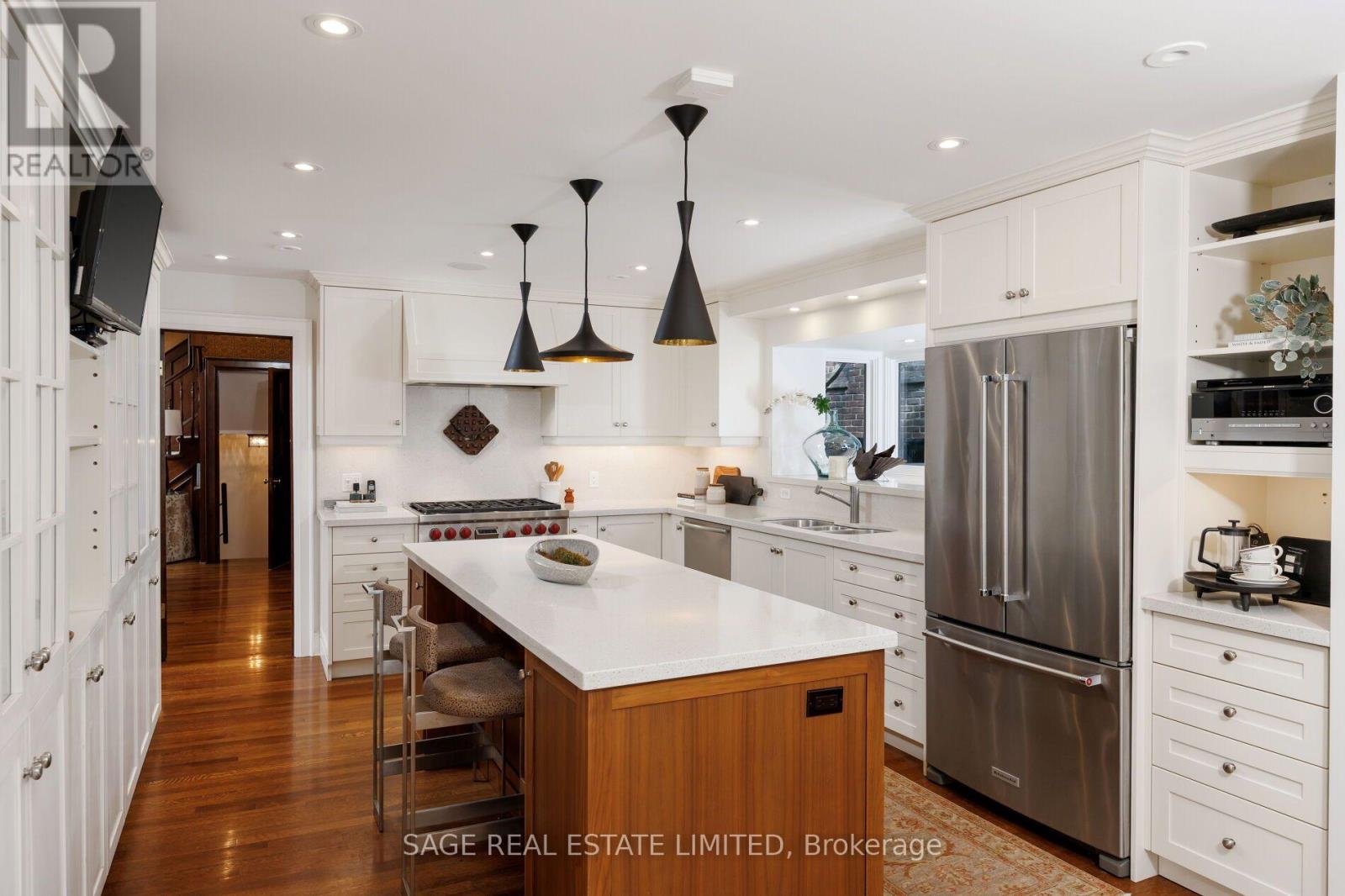 51 King Georges Road, Toronto (Kingsway South), Ontario  M8X 1L4 - Photo 14 - W13843216