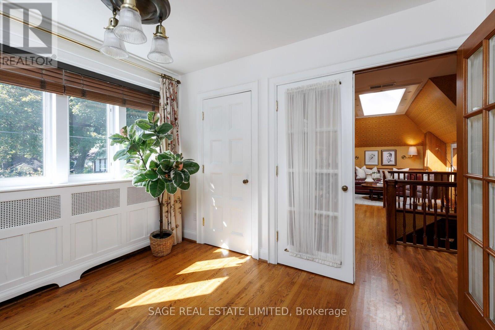 51 King Georges Road, Toronto (Kingsway South), Ontario  M8X 1L4 - Photo 32 - W13843216