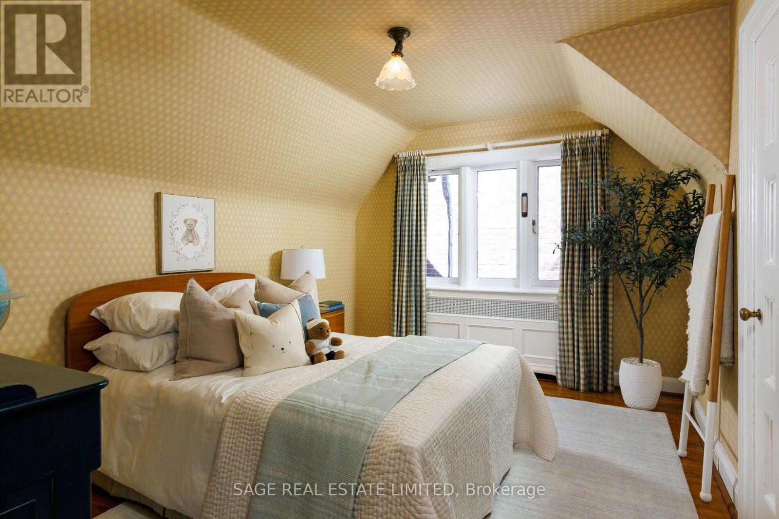 51 King Georges Road, Toronto (Kingsway South), Ontario  M8X 1L4 - Photo 33 - W13843216