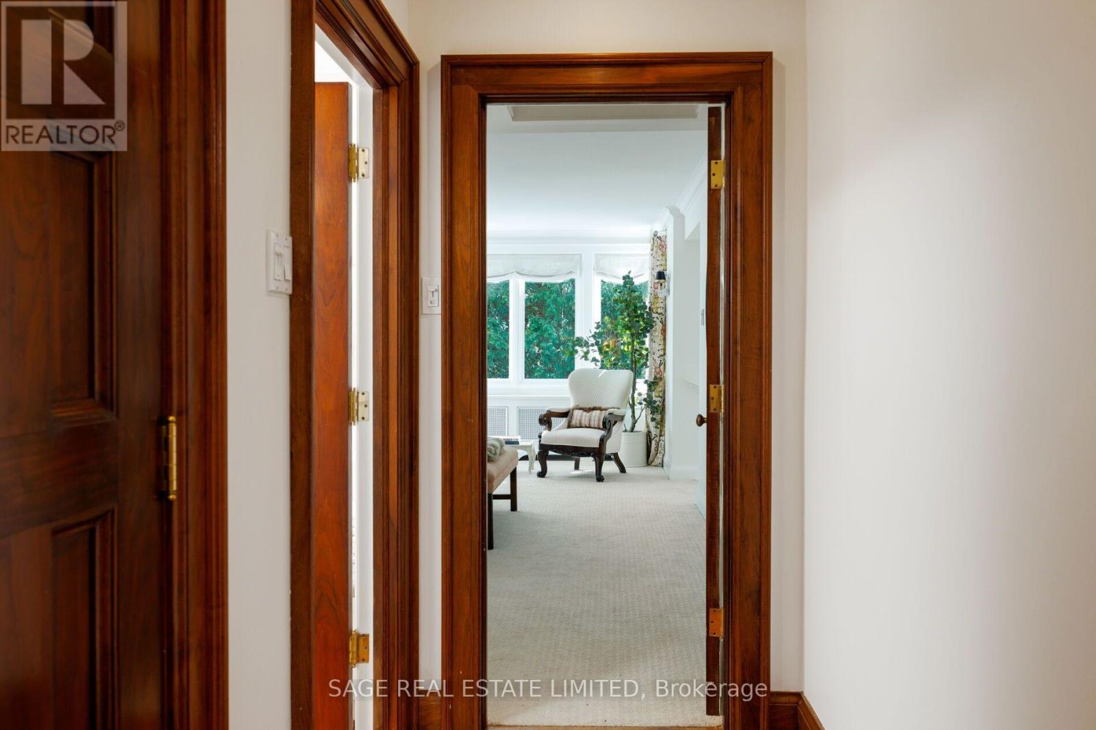 51 King Georges Road, Toronto (Kingsway South), Ontario  M8X 1L4 - Photo 35 - W13843216