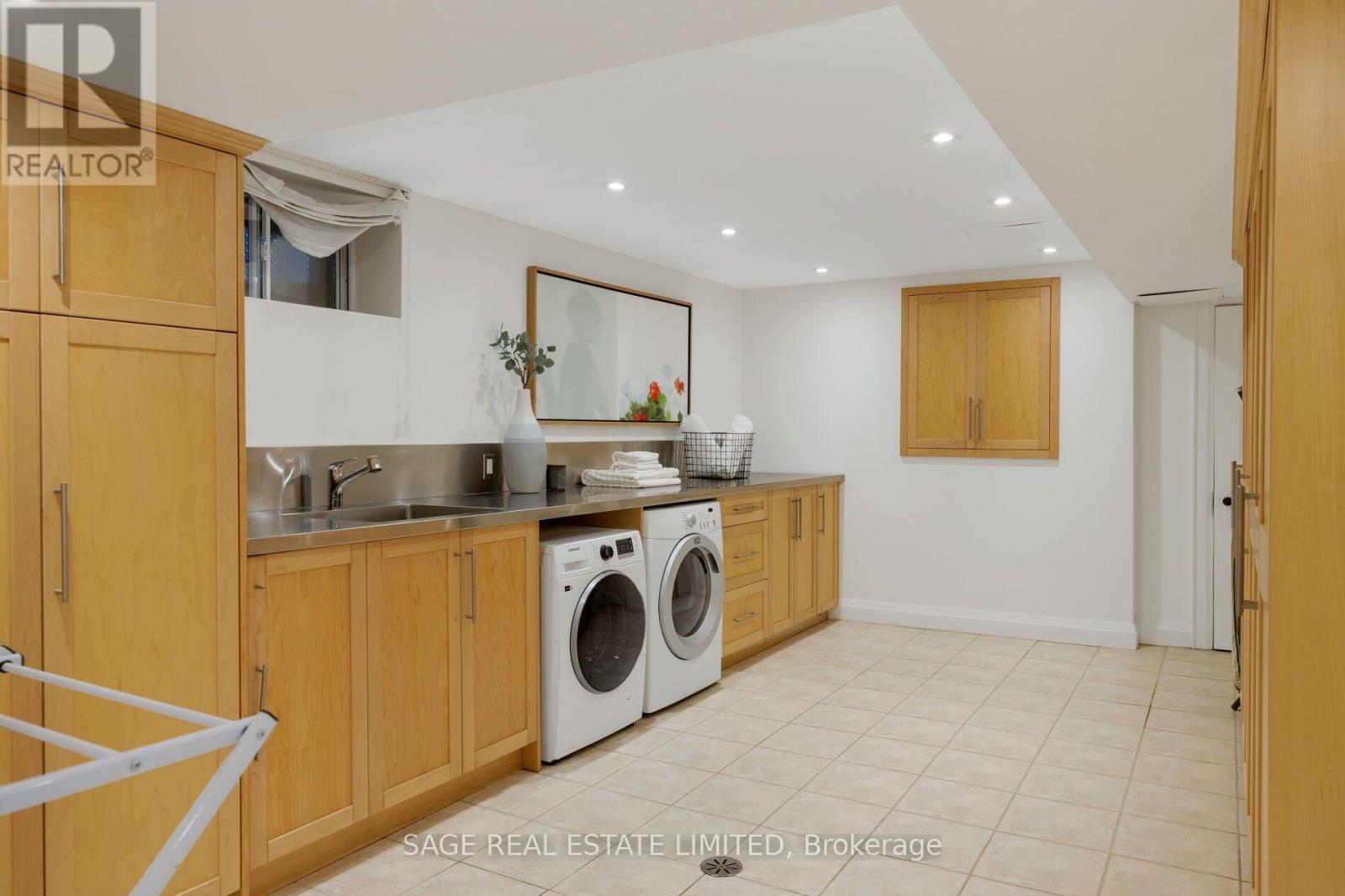 51 King Georges Road, Toronto (Kingsway South), Ontario  M8X 1L4 - Photo 46 - W13843216