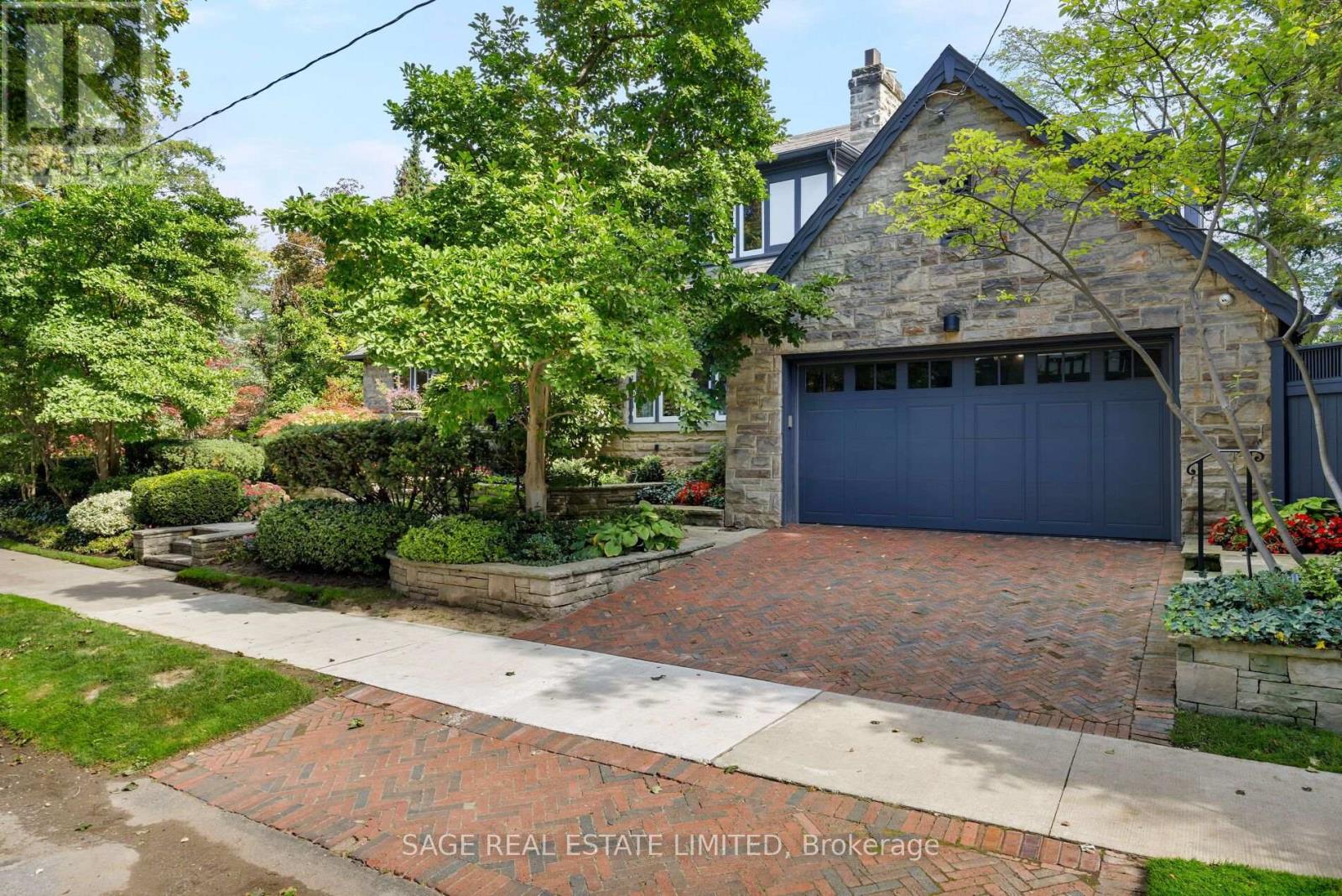 51 King Georges Road, Toronto (Kingsway South), Ontario  M8X 1L4 - Photo 47 - W13843216