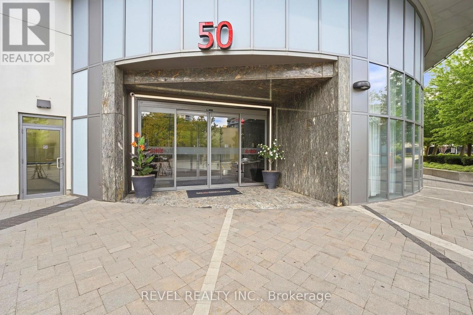 3704 - 50 Absolute Avenue E, Mississauga (City Centre), Ontario  L4Z 0A8 - Photo 2 - W13843280