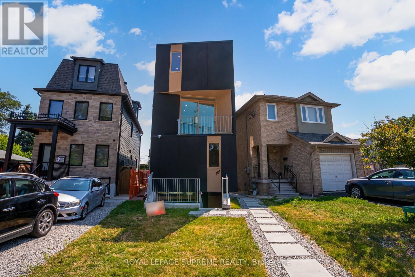 3 - 101 BERNICE CRESCENT, toronto (rockcliffe-smythe), Ontario
